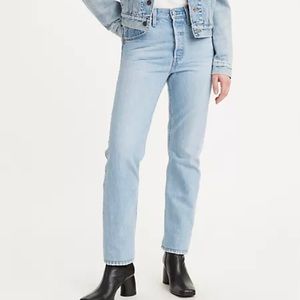 Levis 501 Jeans 24